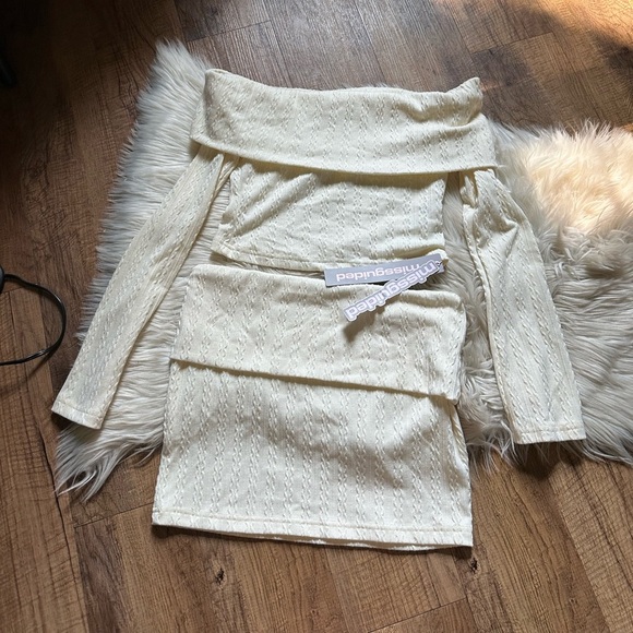 MISSGUIDED Cable Knit Off The Shoulder Long Sleeve Two Piece Set - Picture 4 of 5